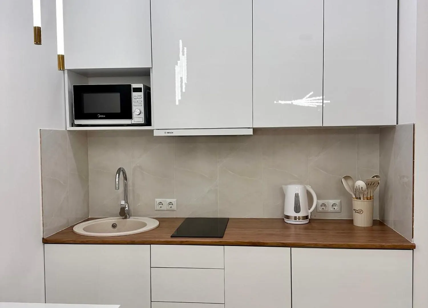 Elen'S Bi Residence Batumi 0*,