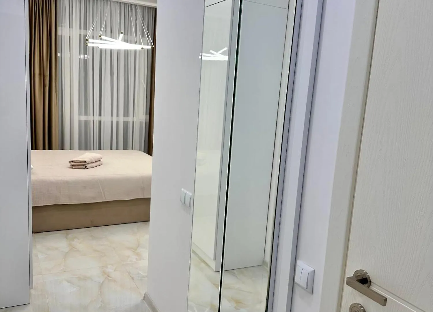 Apartment Elen'S Bi Residence Batumi Georgia
